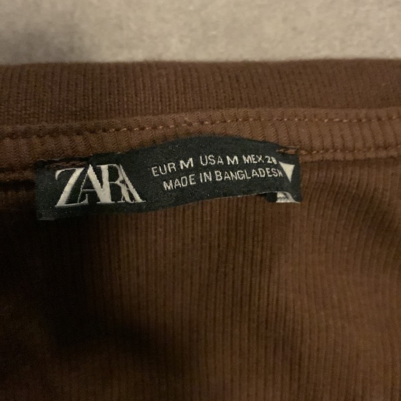 Zara long sleeved crop top - Picture 2 of 3